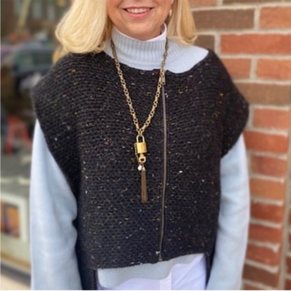 *️⃣4️⃣4️⃣4️⃣🌸AUTHENTIC Louis Vuitton Padlock+2 keys Comes with Custom ke - Picture 7 of 8